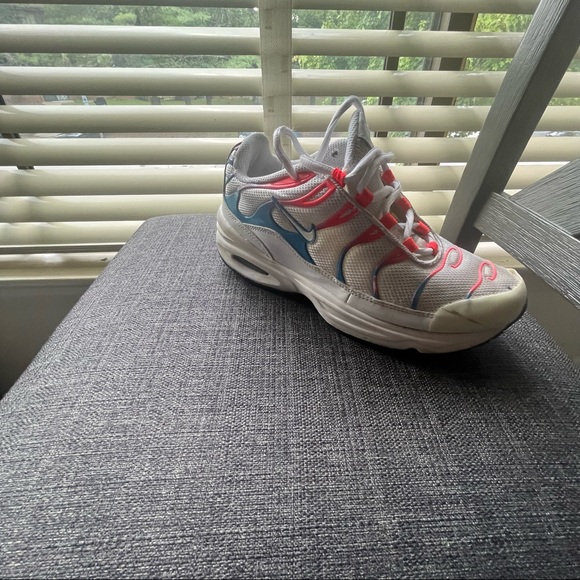 air max plus youth